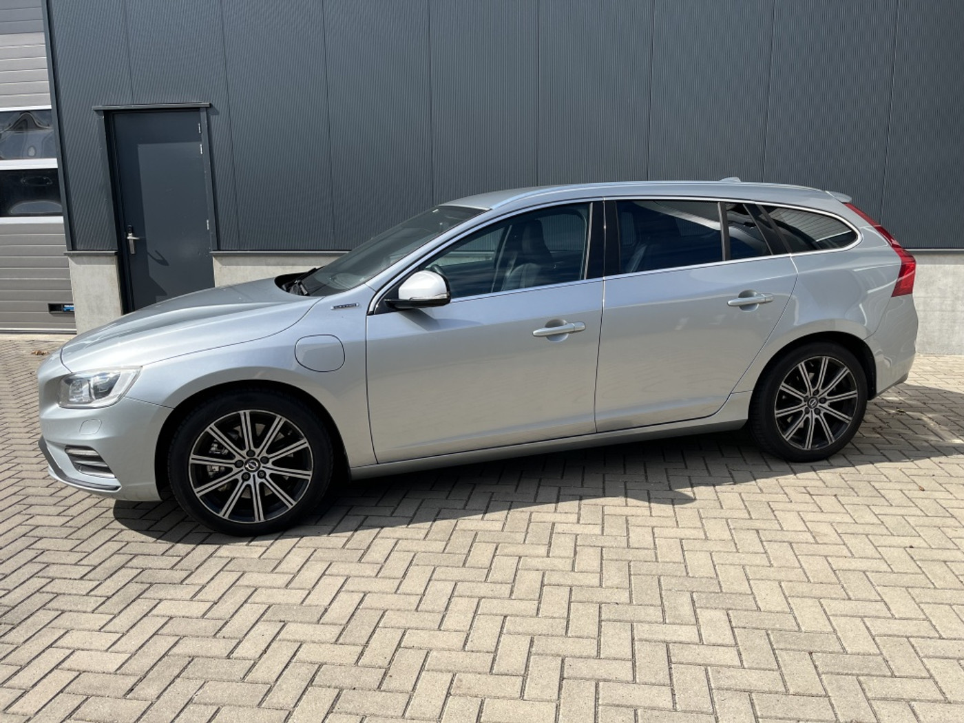 Foto van Volvo V60 Plug In Hybrid
