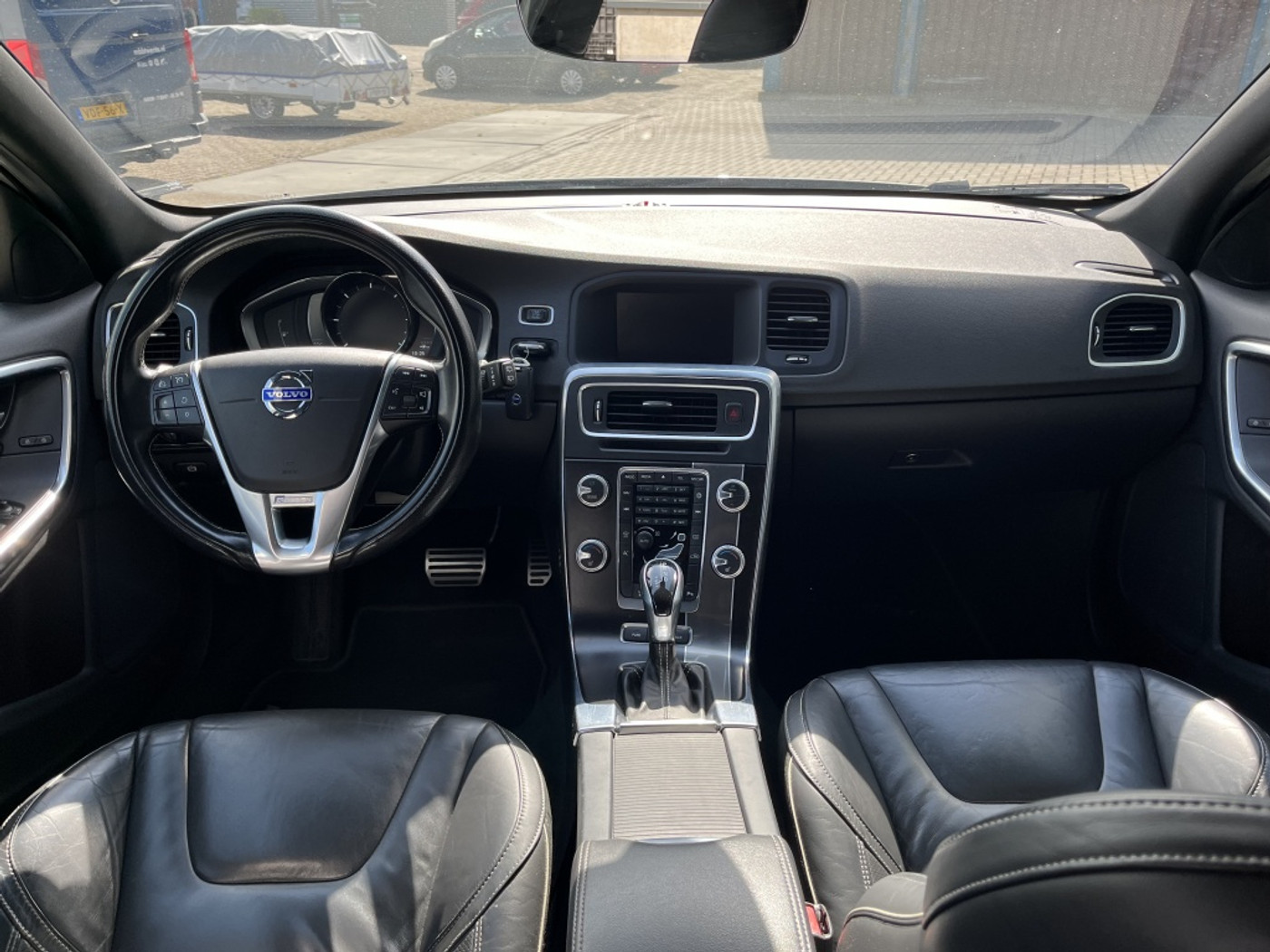 Foto van Volvo V60 Plug In Hybrid