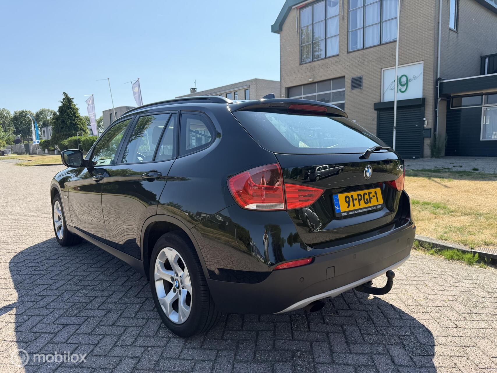 Foto van BMW X1 sDrive 18i