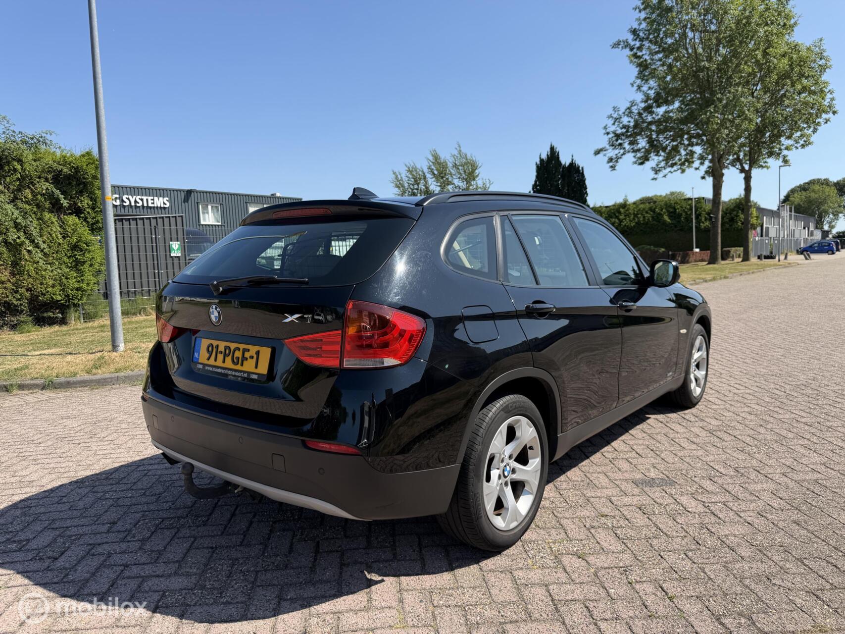 Foto van BMW X1 sDrive 18i