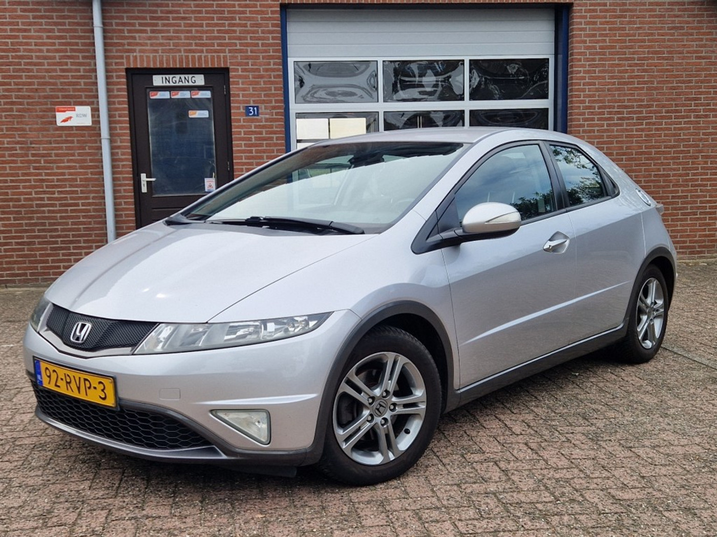 Honda Civic 5dr 1.4 Sport 2011 - voorkant