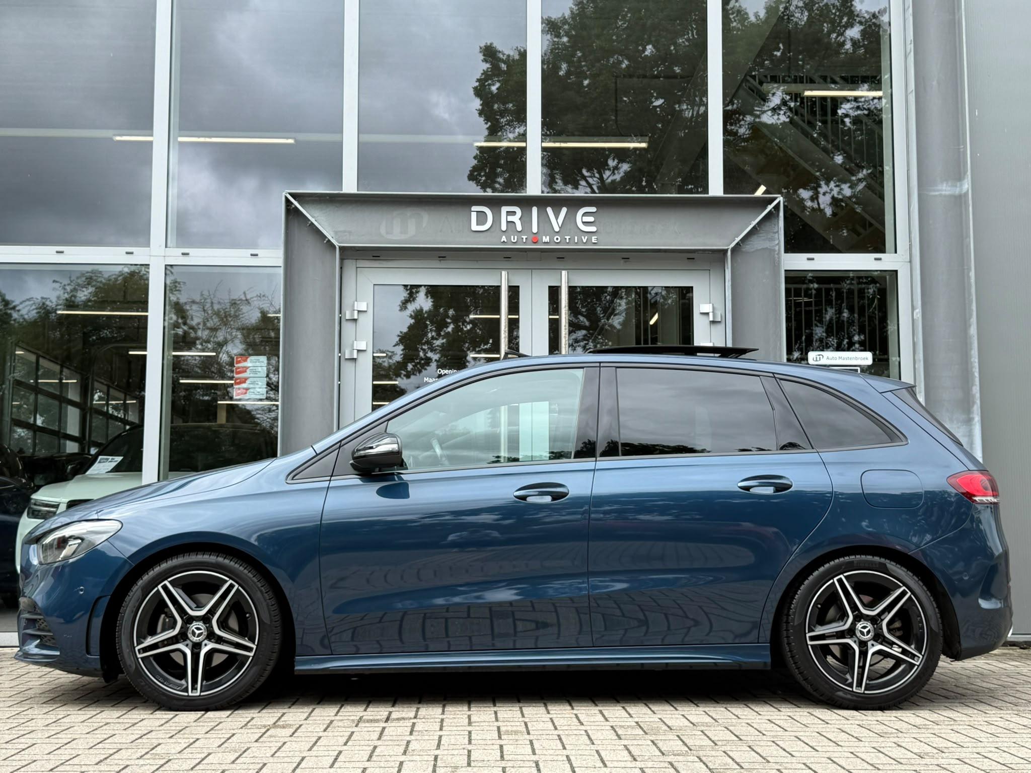 Foto van Mercedes-Benz B 200