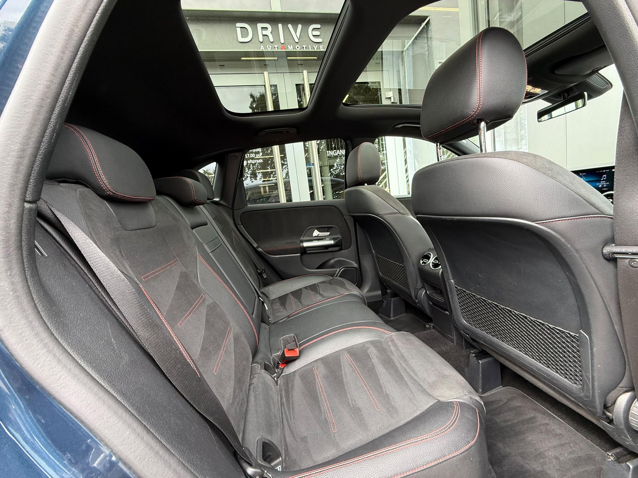 Foto van Mercedes-Benz B 200