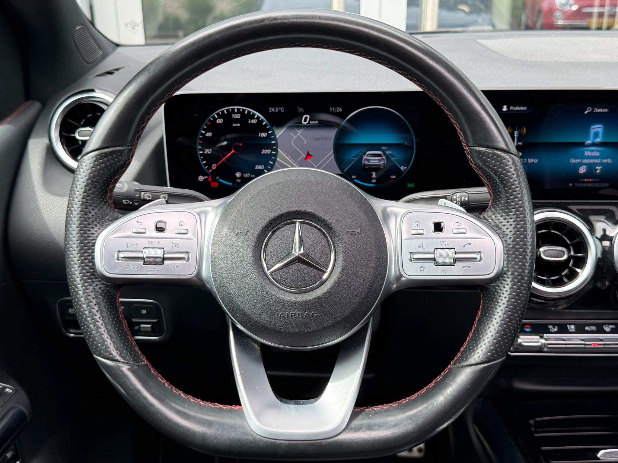 Foto van Mercedes-Benz B 200