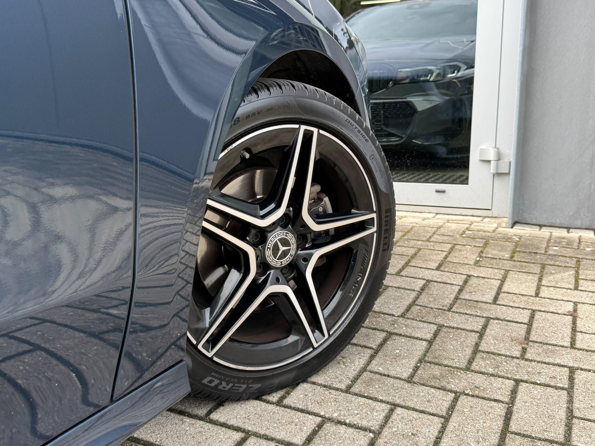 Foto van Mercedes-Benz B 200