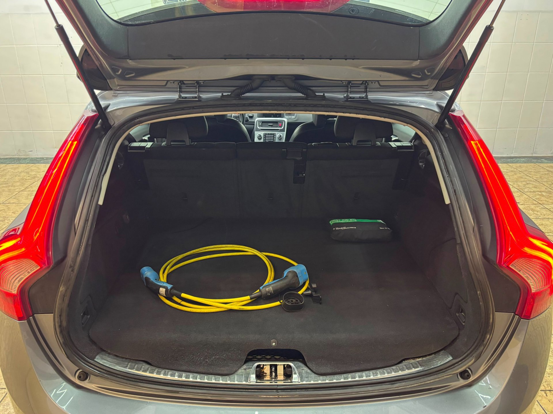 Foto van Volvo V60 Twin Engine