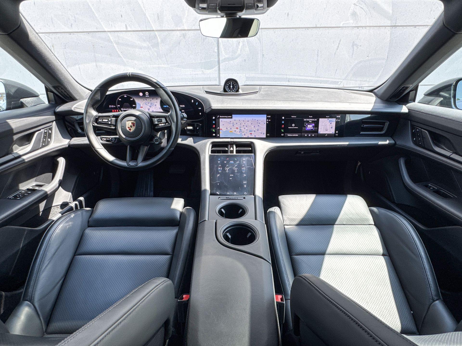 Foto van Porsche Taycan