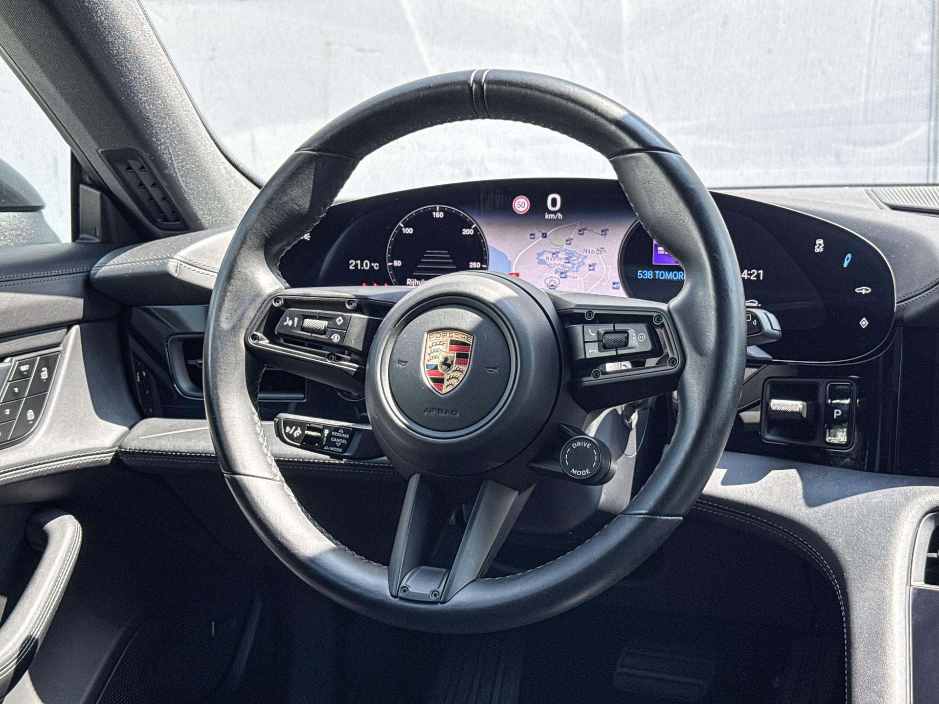 Foto van Porsche Taycan