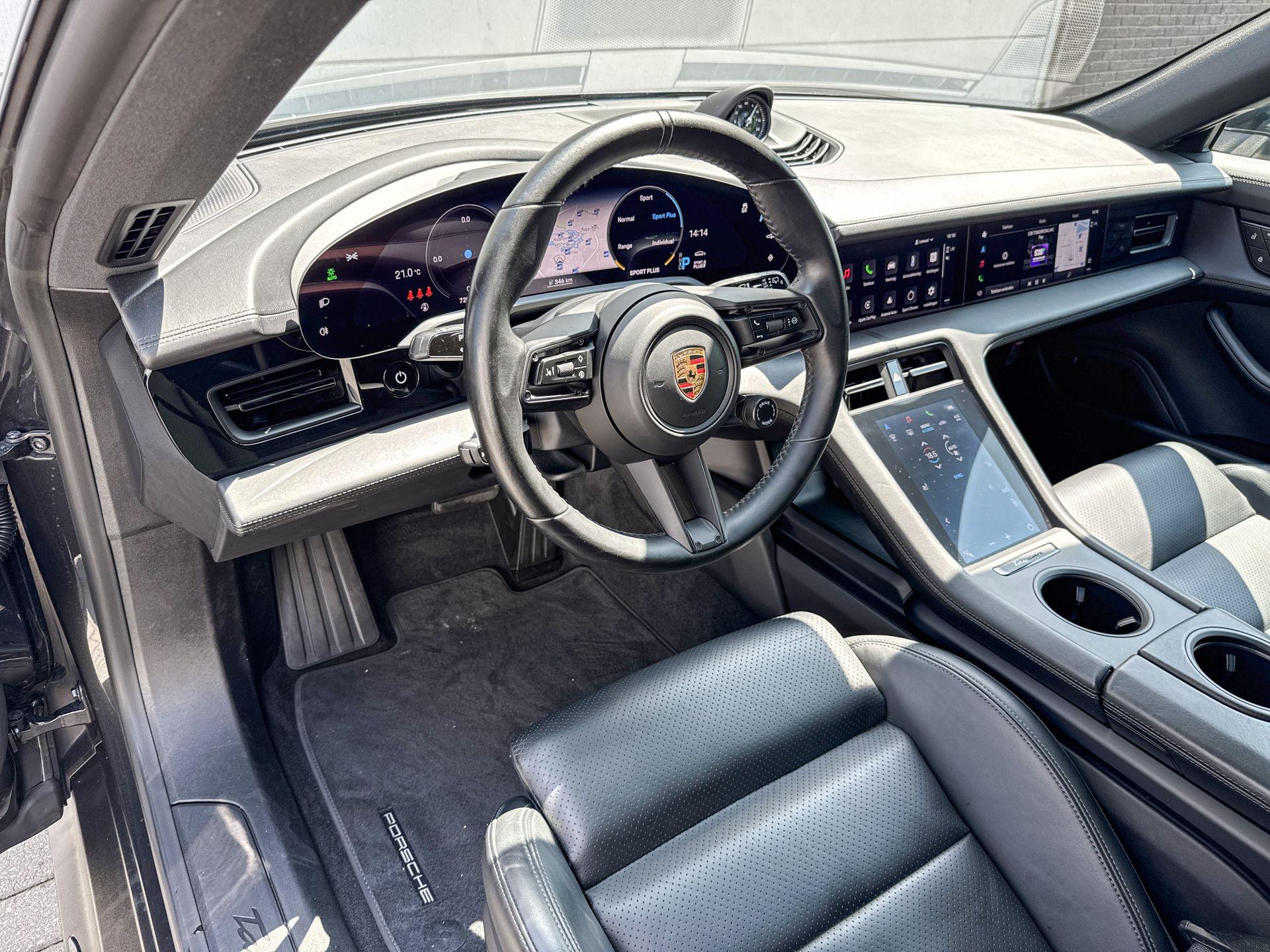 Foto van Porsche Taycan