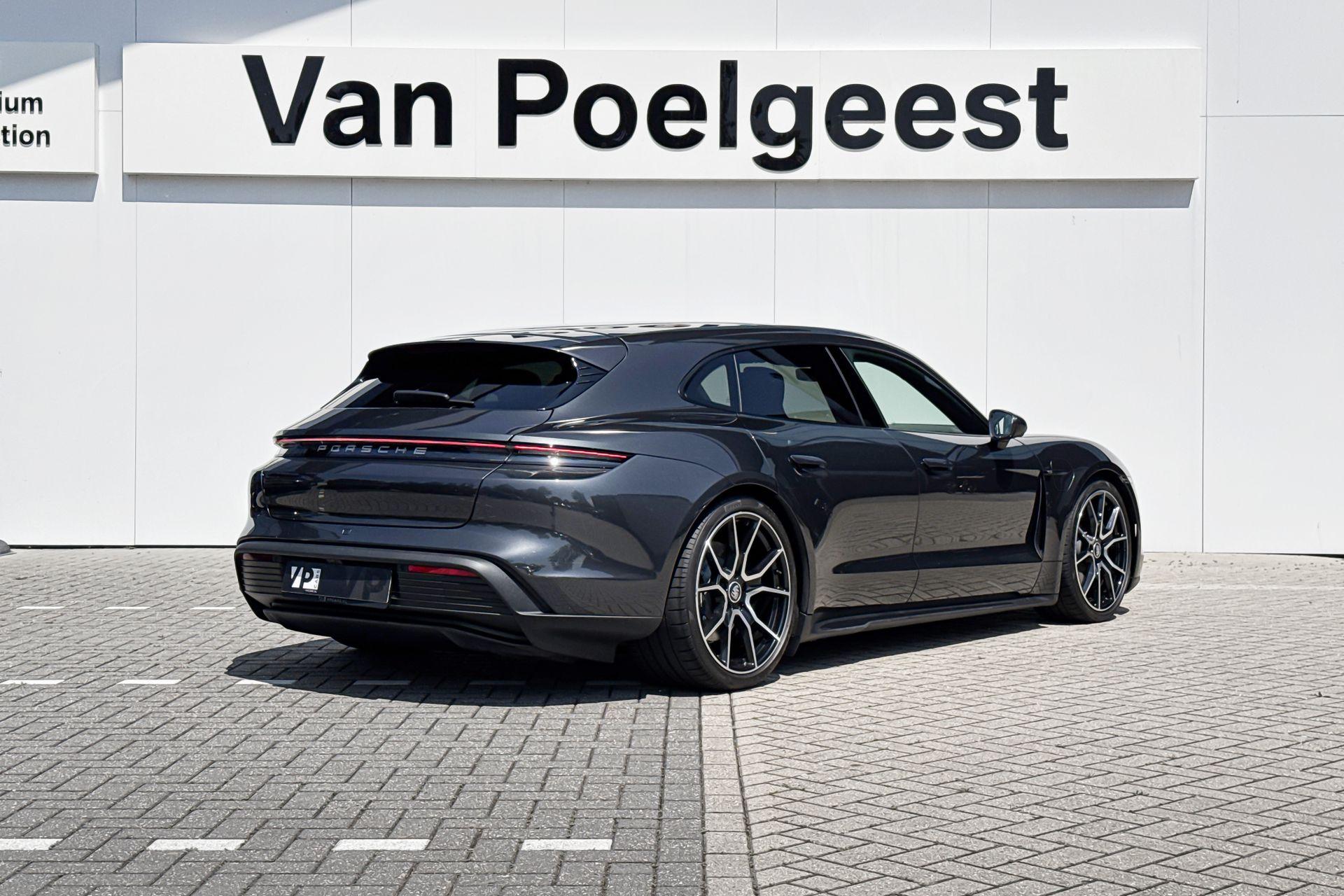 Foto van Porsche Taycan