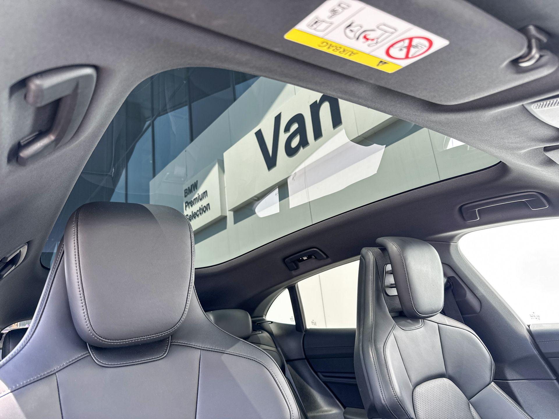 Foto van Porsche Taycan