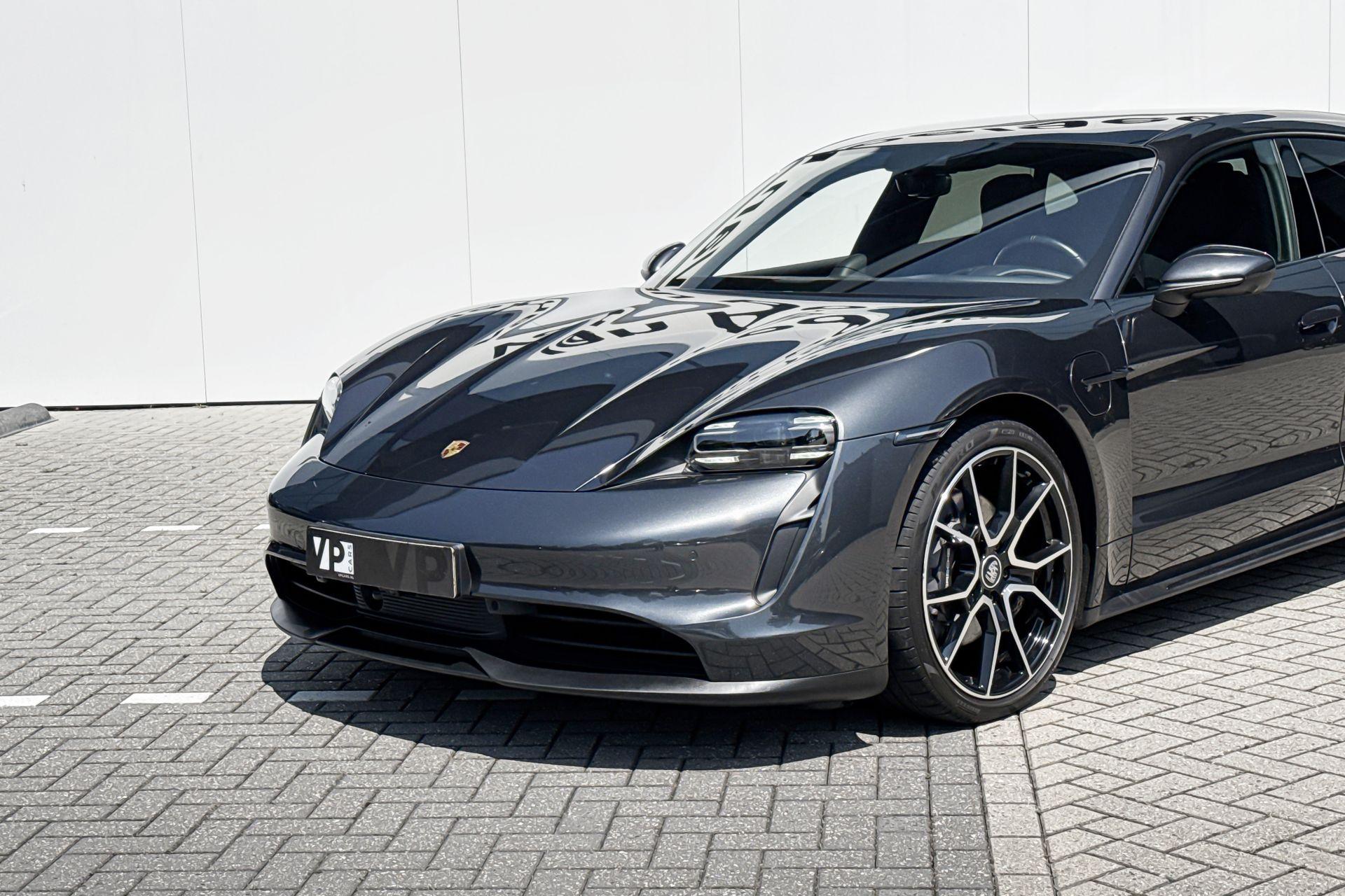Foto van Porsche Taycan