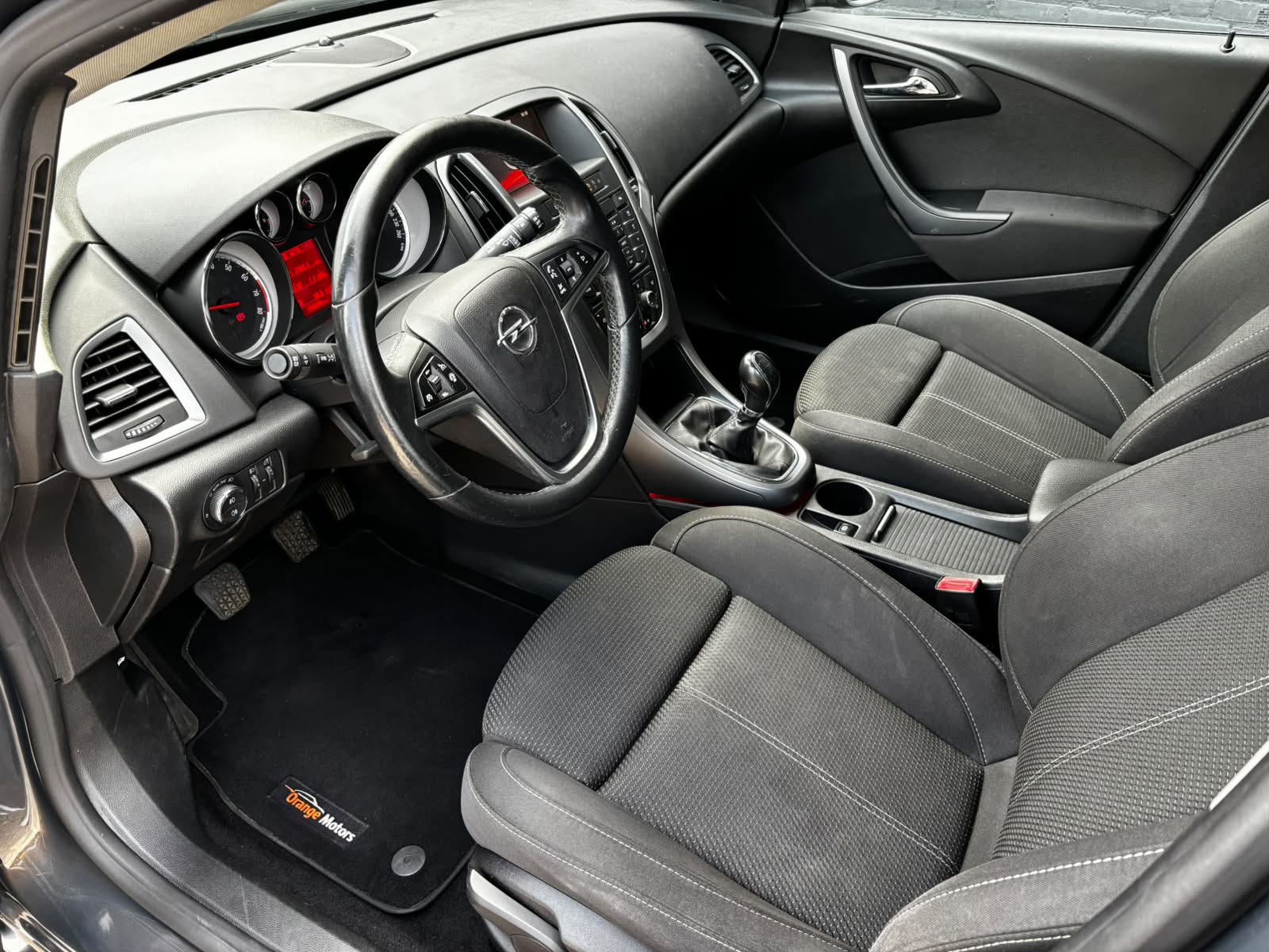 Foto van Opel Astra Sports Tourer