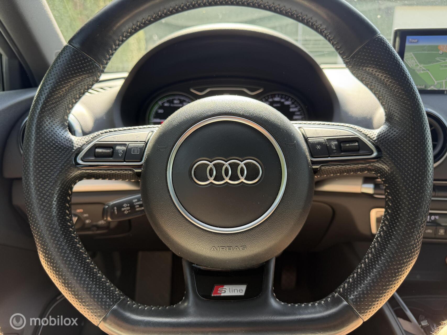 Foto van Audi A3 Sportback E-tron