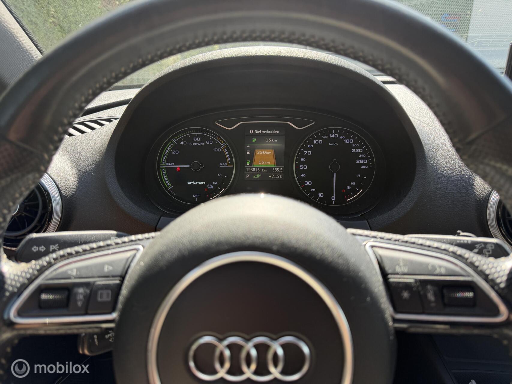 Foto van Audi A3 Sportback E-tron