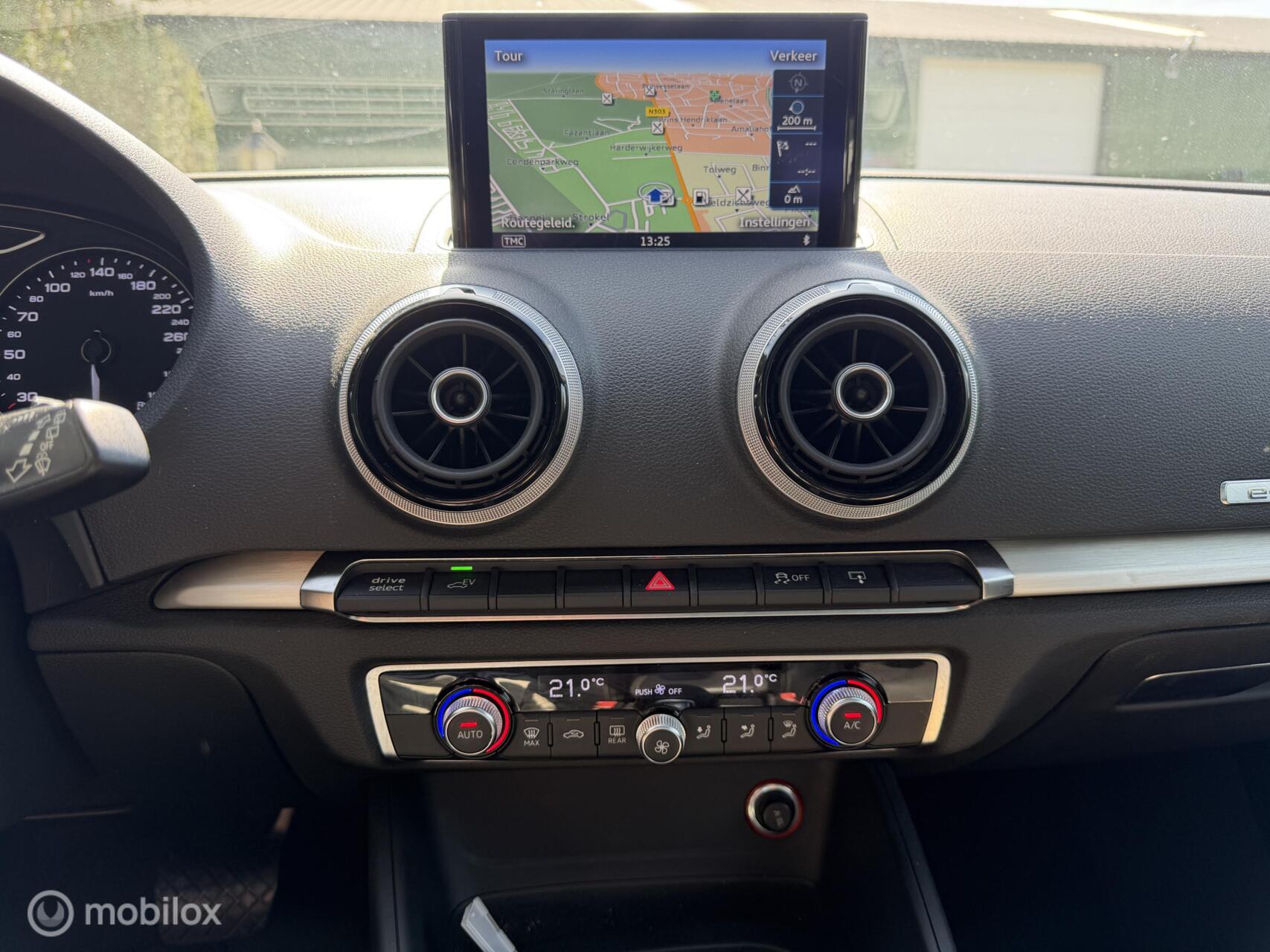Foto van Audi A3 Sportback E-tron