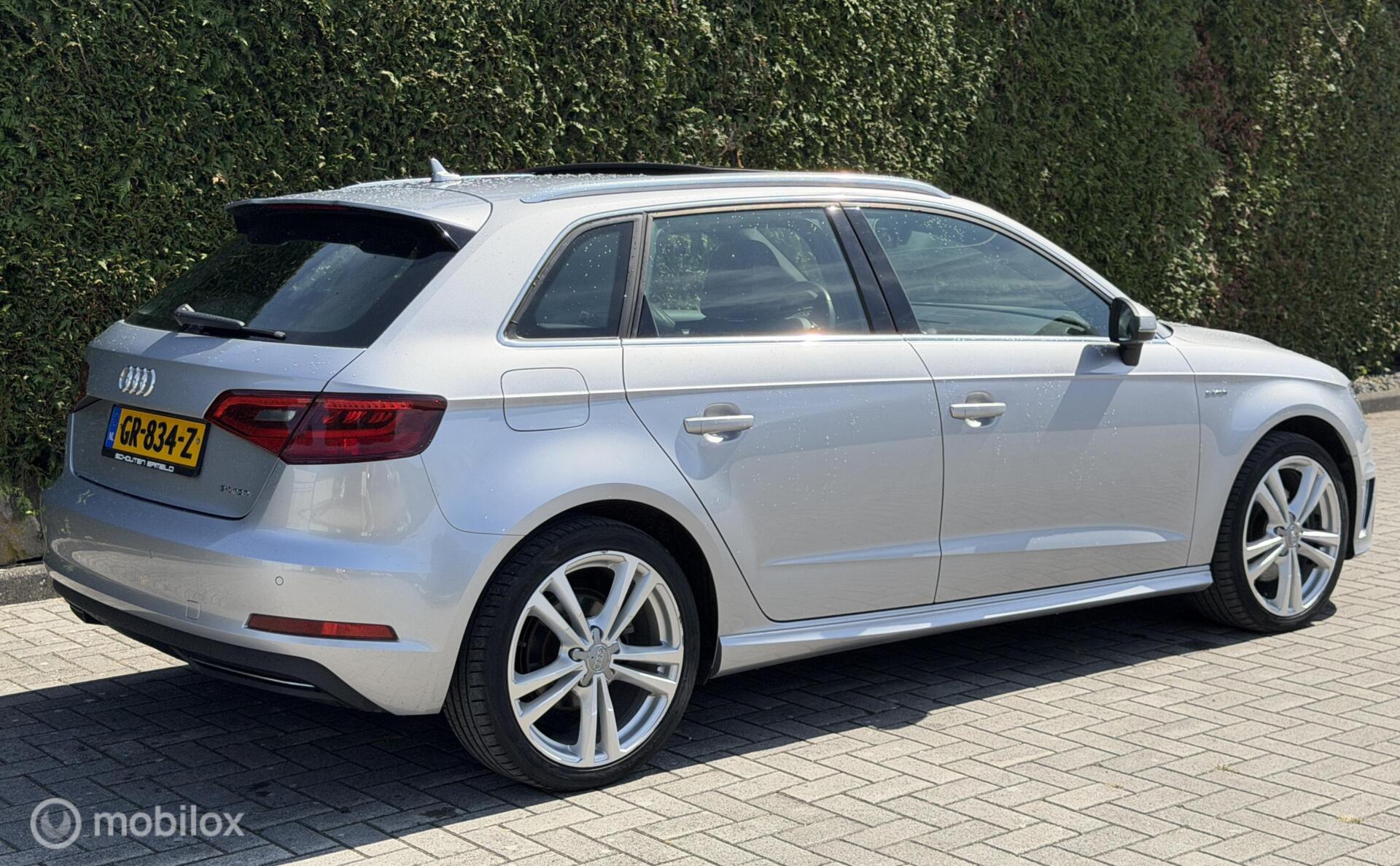 Foto van Audi A3 Sportback E-tron
