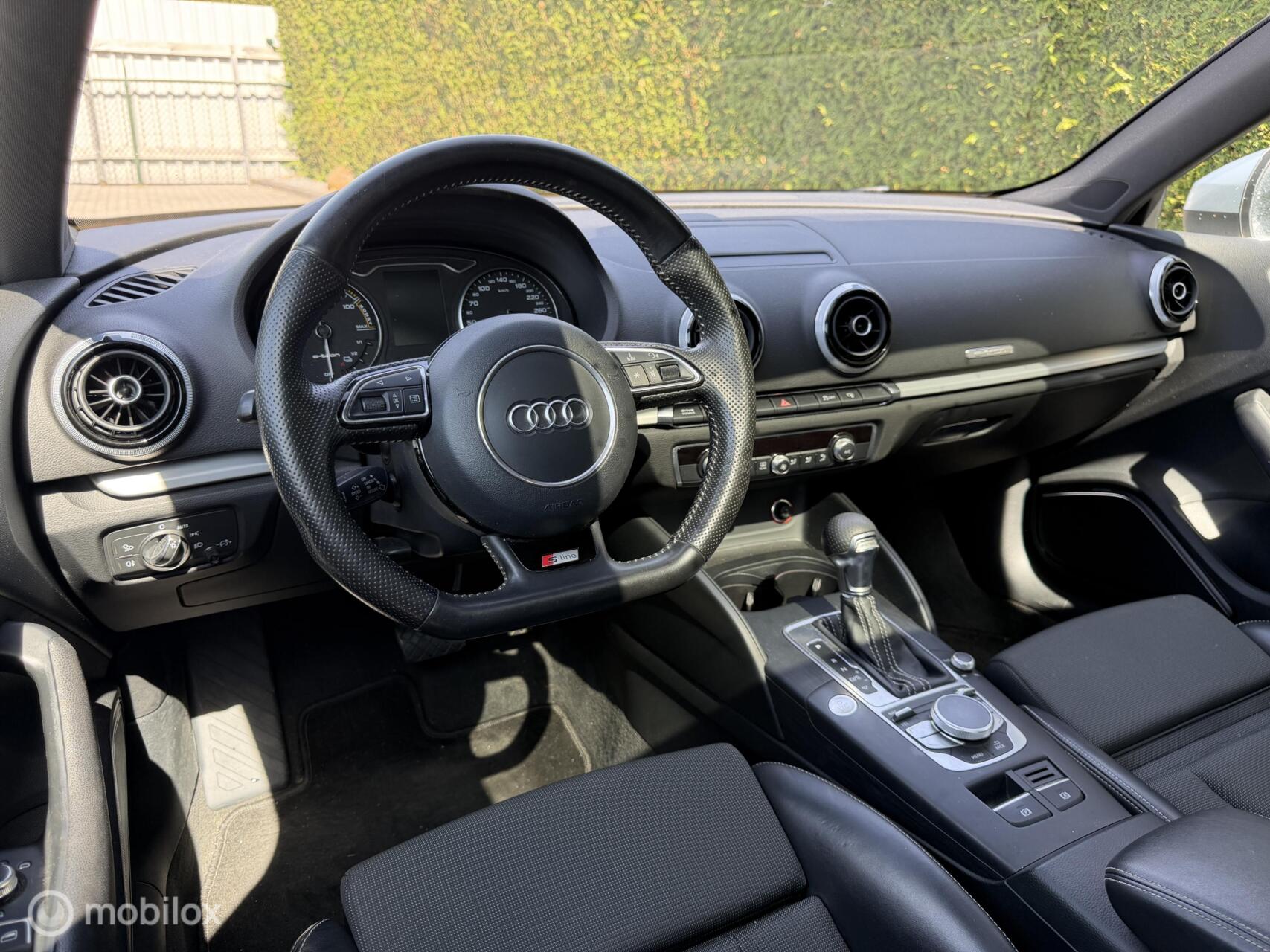 Foto van Audi A3 Sportback E-tron