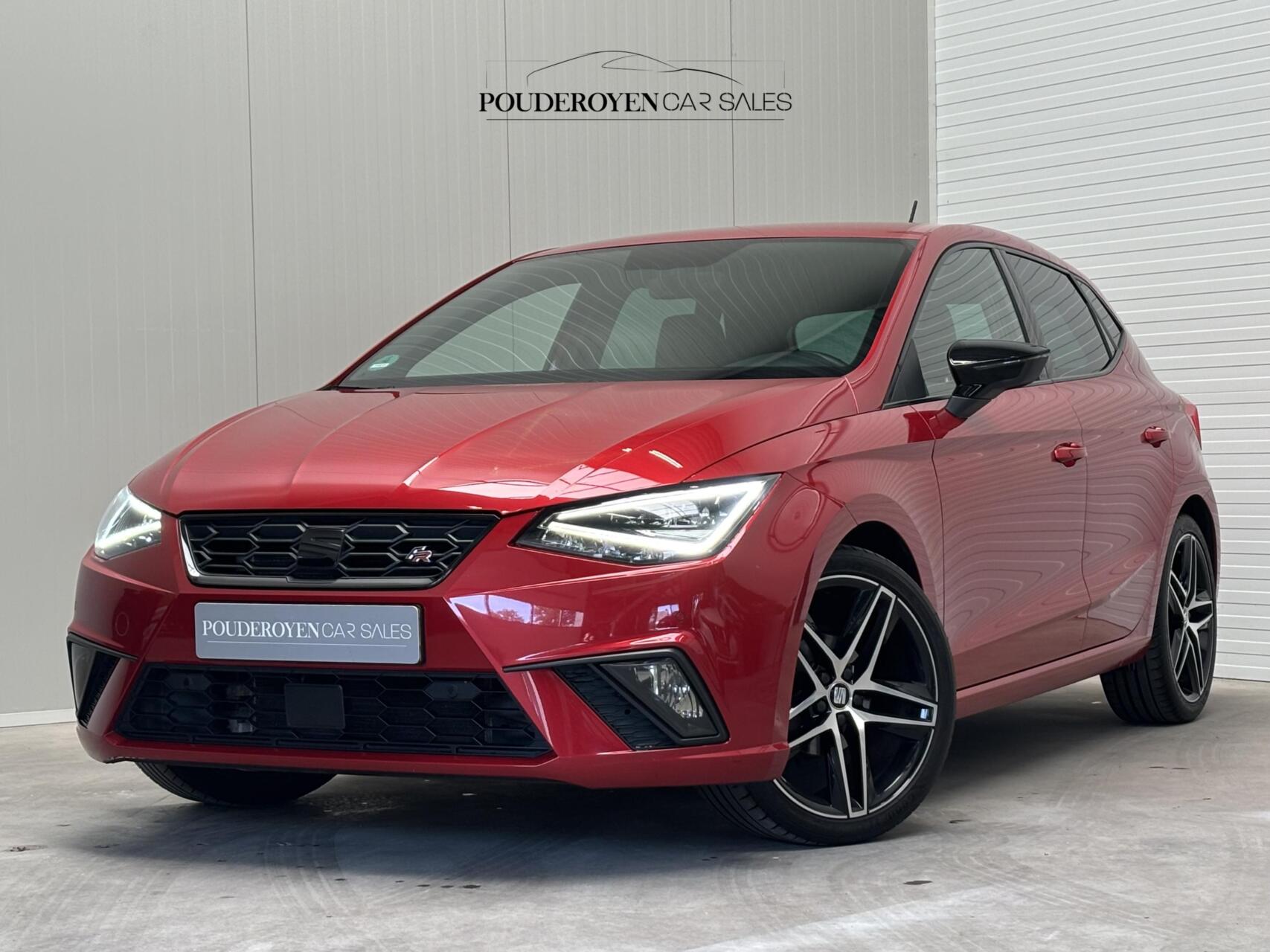 Seat Ibiza 1.0 TSI FR Business Intense / Digital Dash / LED / Navi / Trekhaak / NL Auto / DealerOH / Rijklaar! 2020 - voorkant