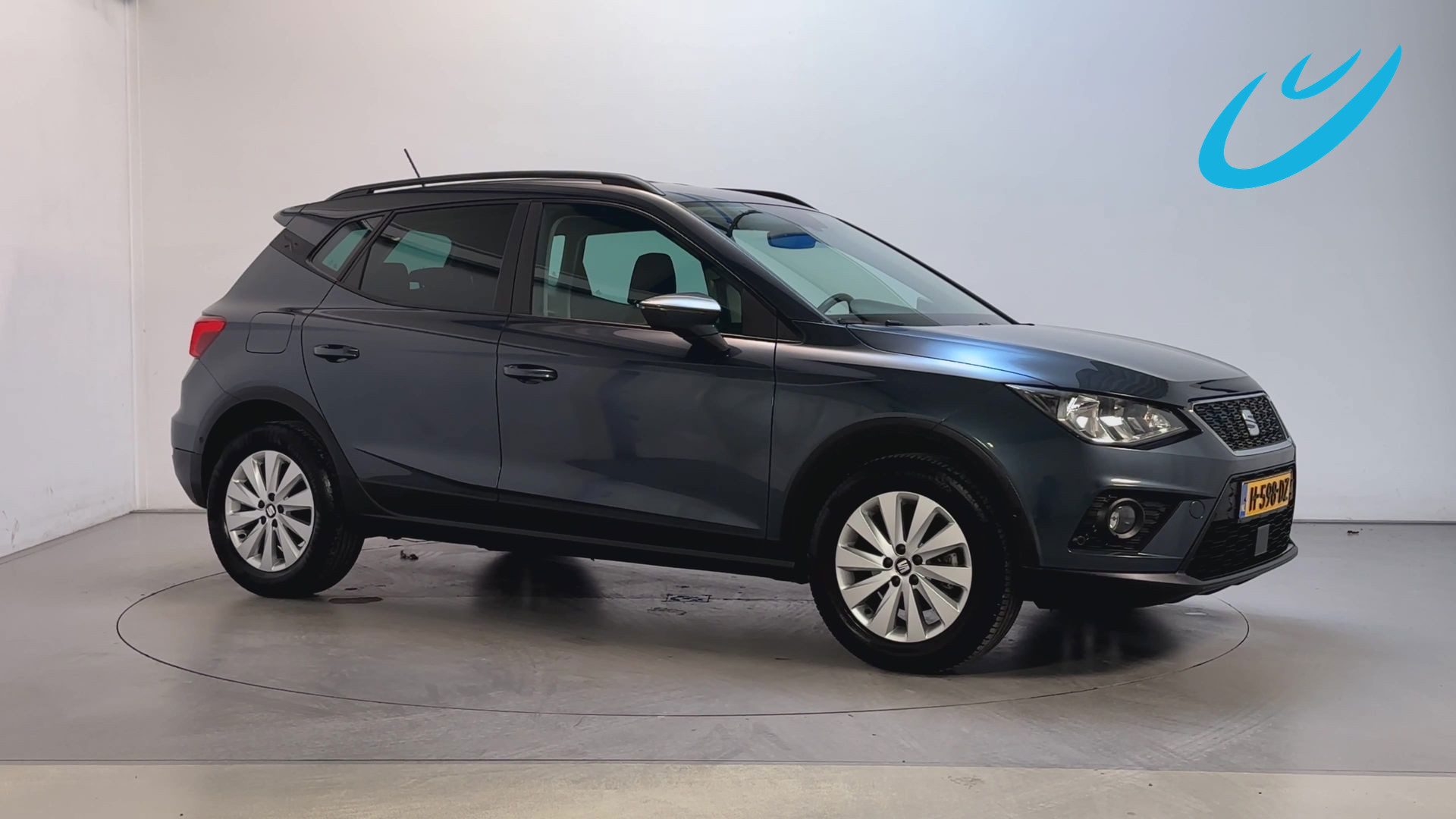 Seat Arona 1.0 TSI Style Business Intense Camera App-Connect Climate Control Navigatie 2020 - voorkant