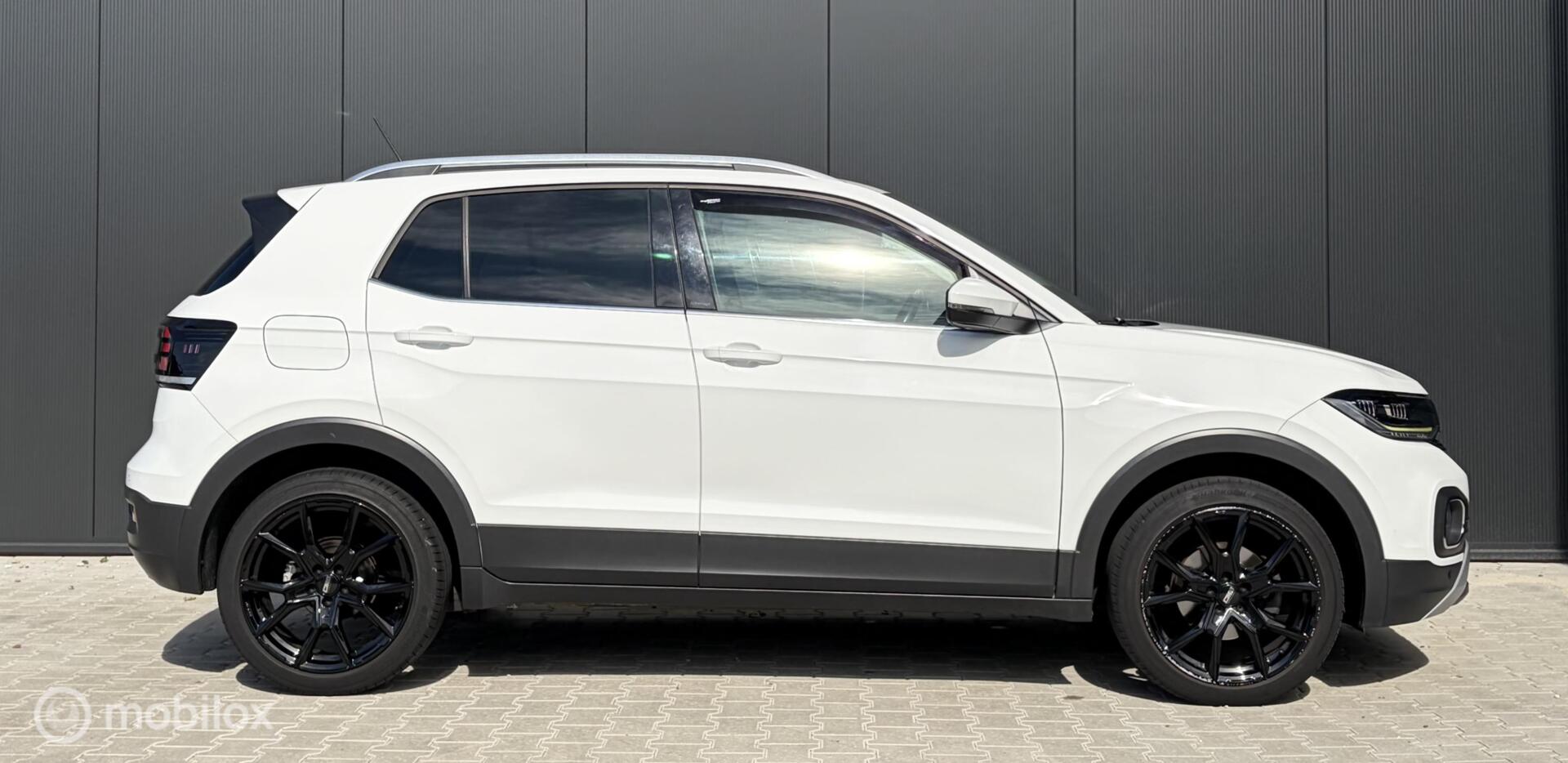 Foto van Volkswagen T-cross