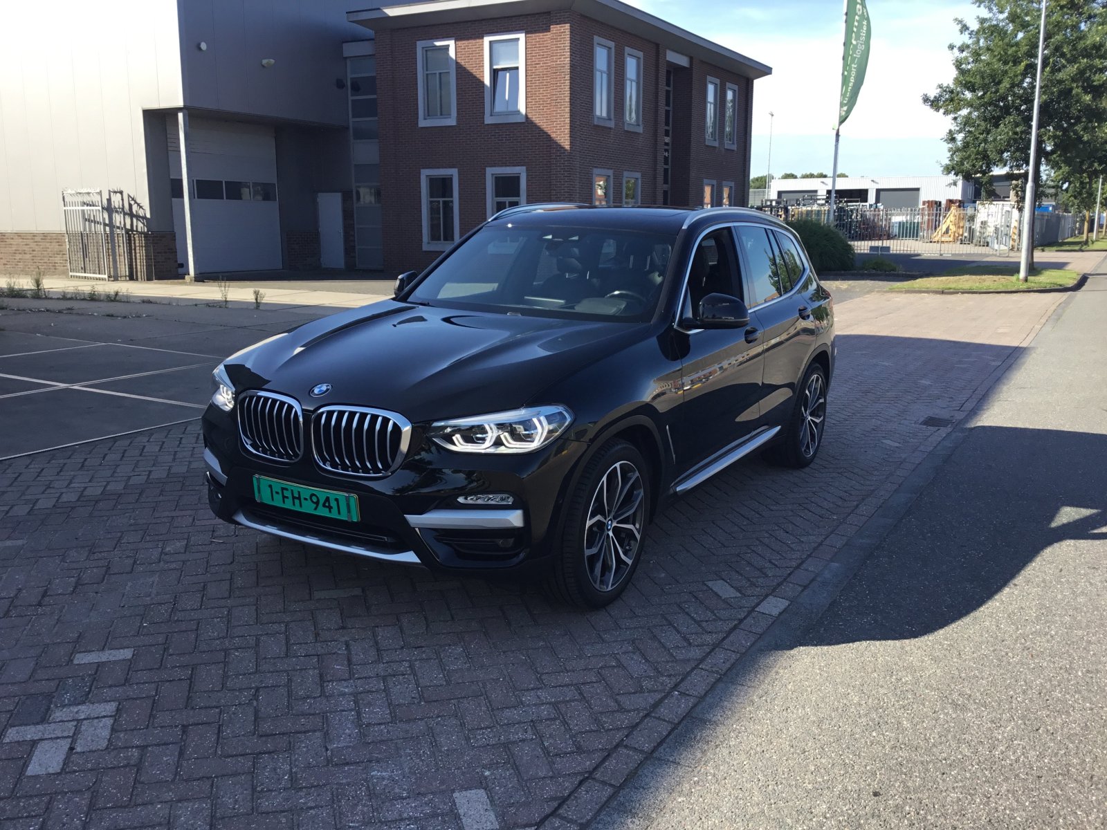 BMW X3 sDrive20i Launch HE 2019 - voorkant