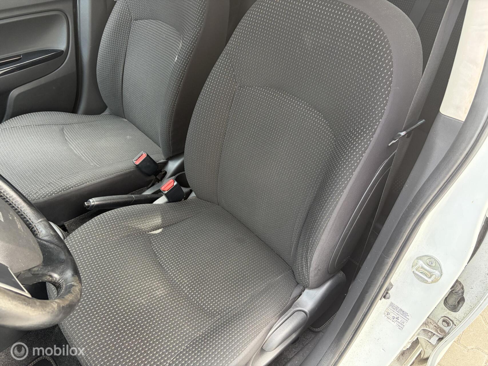 Foto van Mitsubishi Mitsubishi Space Star