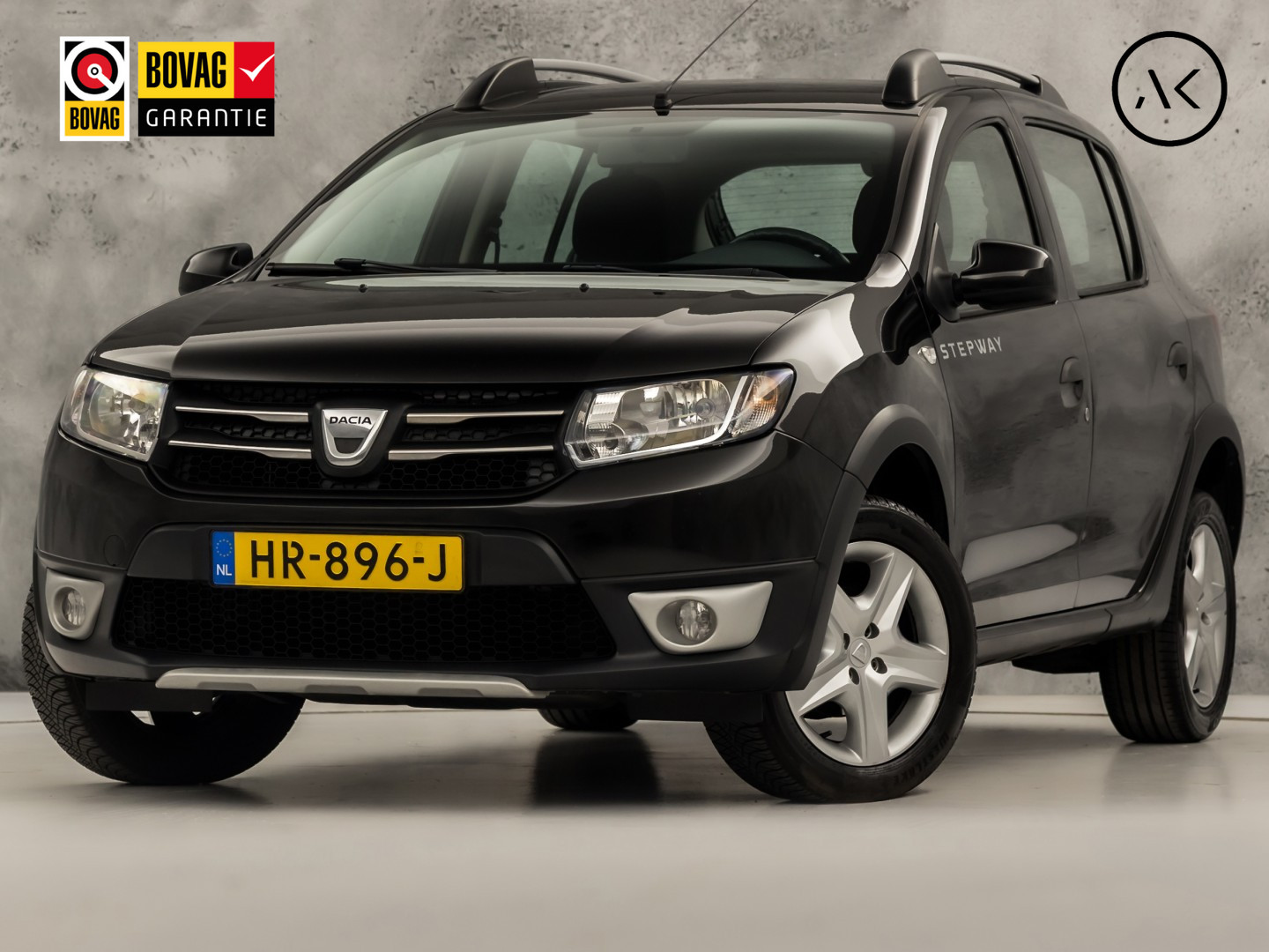 Dacia Sandero 0.9 TCe Stepway Lauréate 2015 - voorkant
