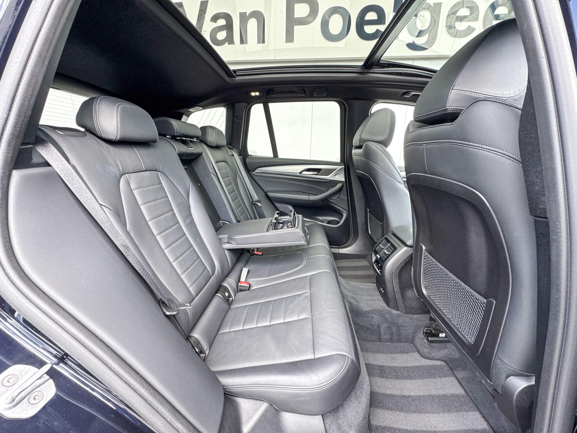Foto van BMW X3 Xdrive30e