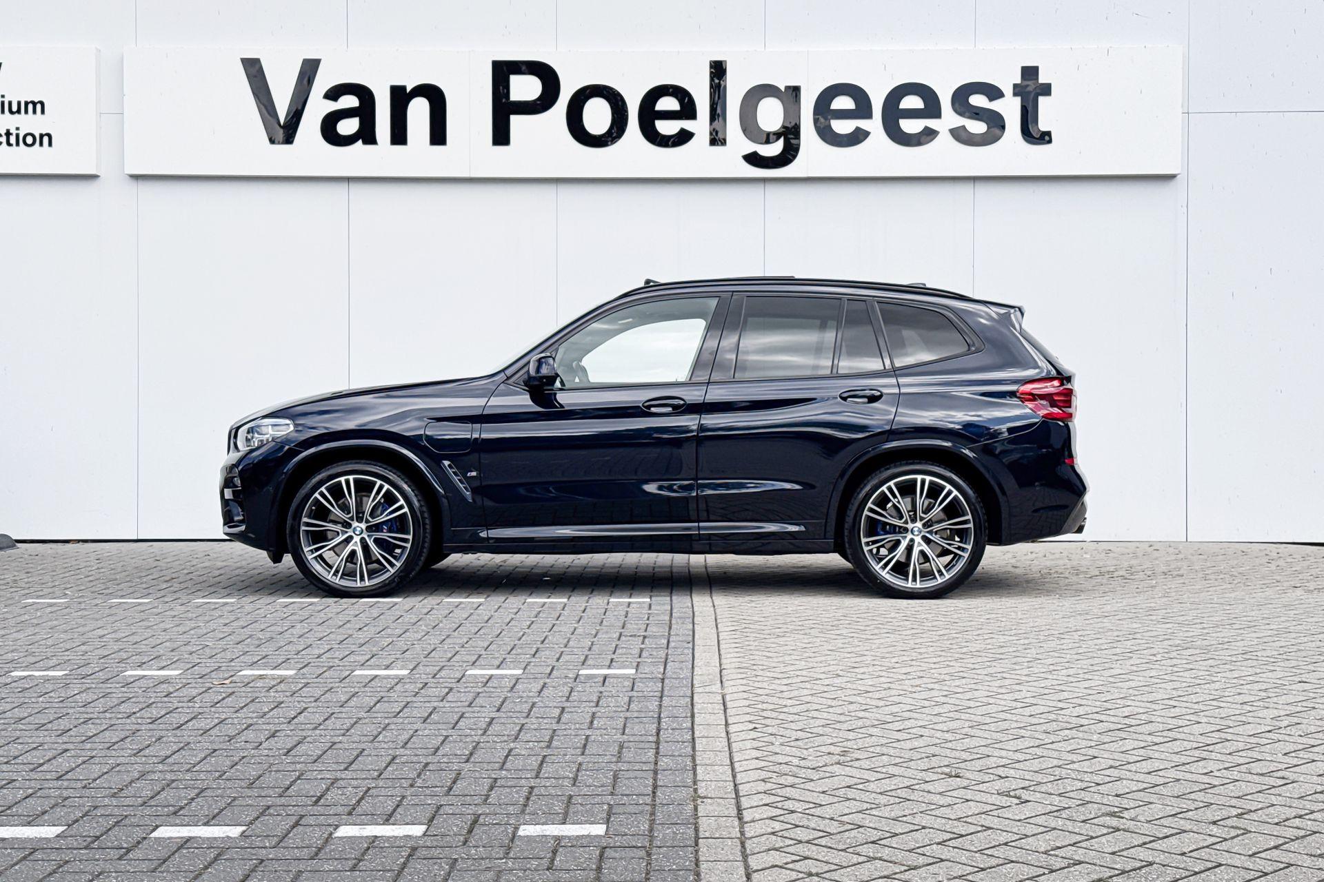 Foto van BMW X3 Xdrive30e