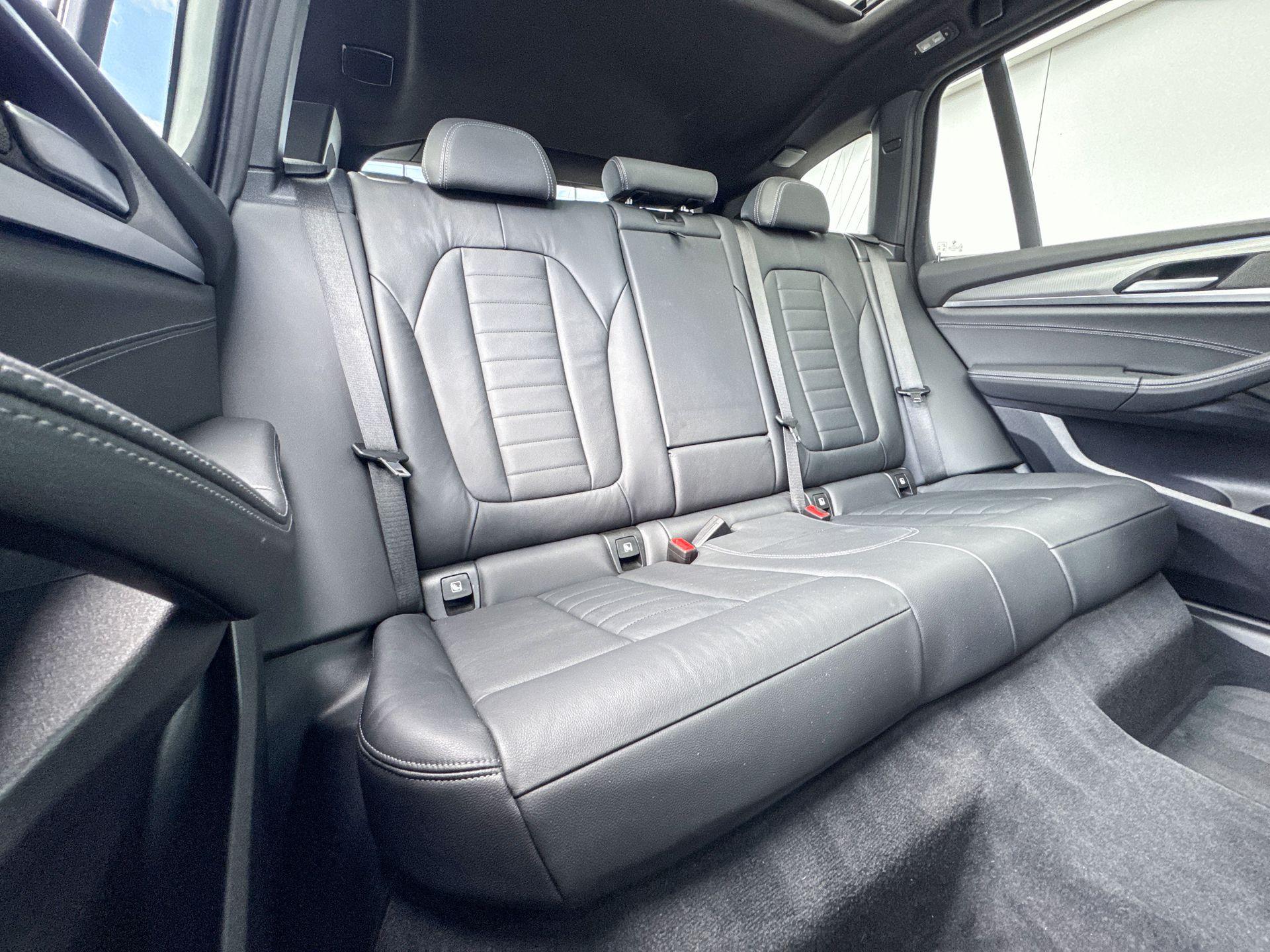Foto van BMW X3 Xdrive30e