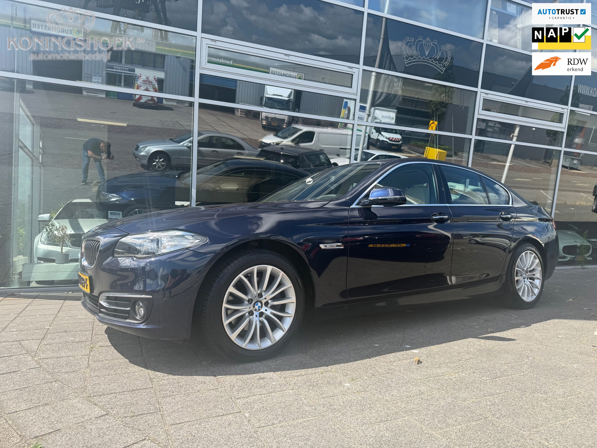 BMW 520i 520i High Executive 2015 - voorkant