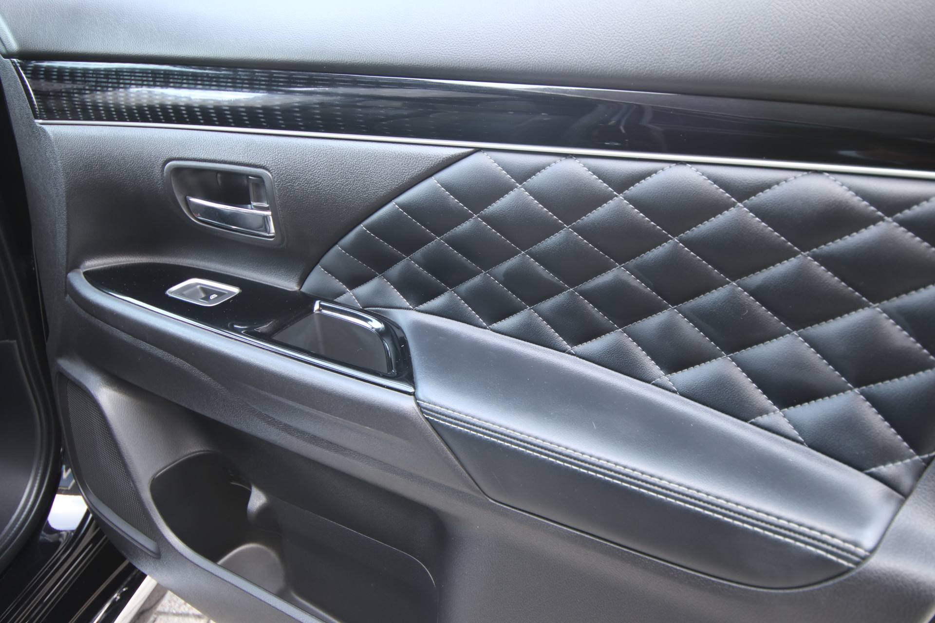 Foto van Mitsubishi Mitsubishi Outlander