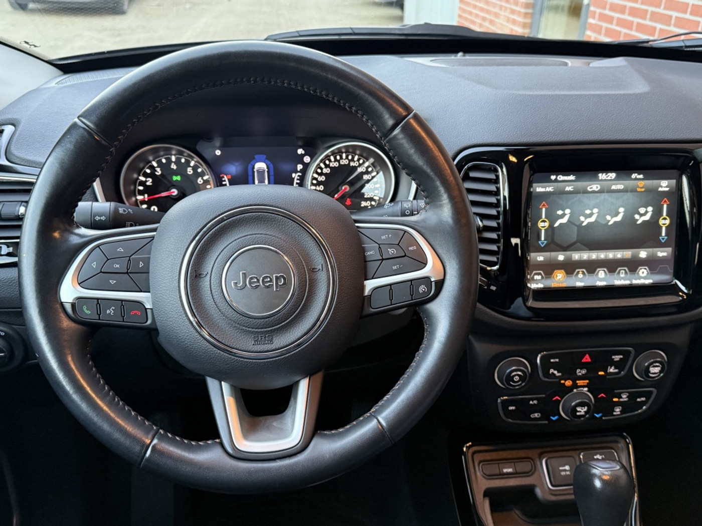 Foto van Jeep Compass