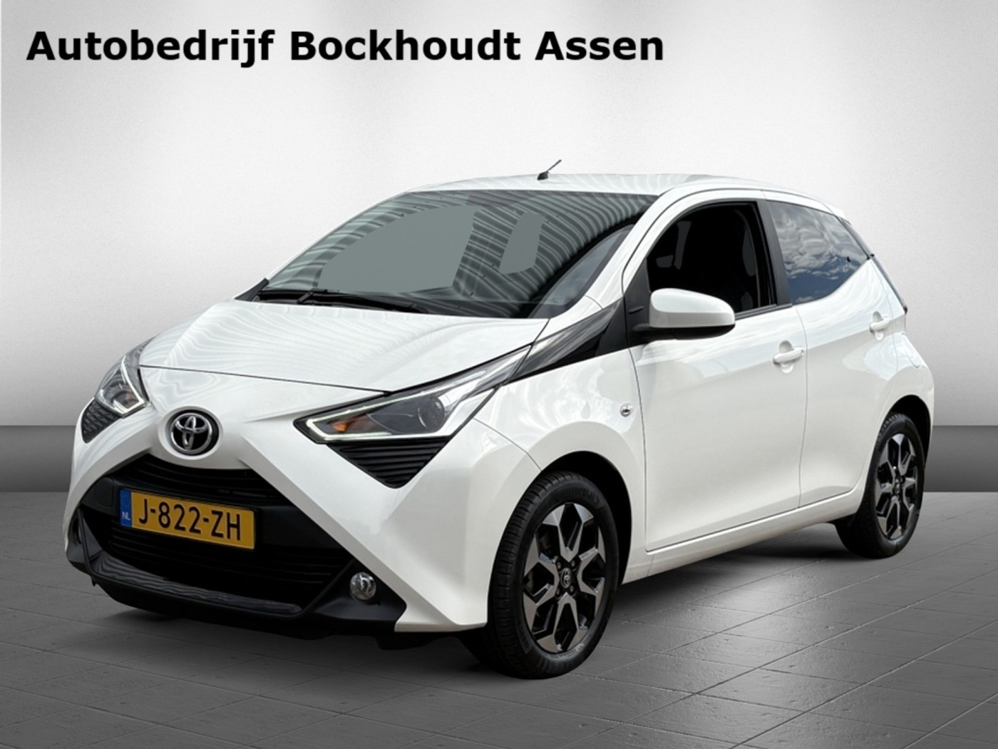 Toyota Toyota Aygo 1.0 VVT-i x-joy 2020 - voorkant