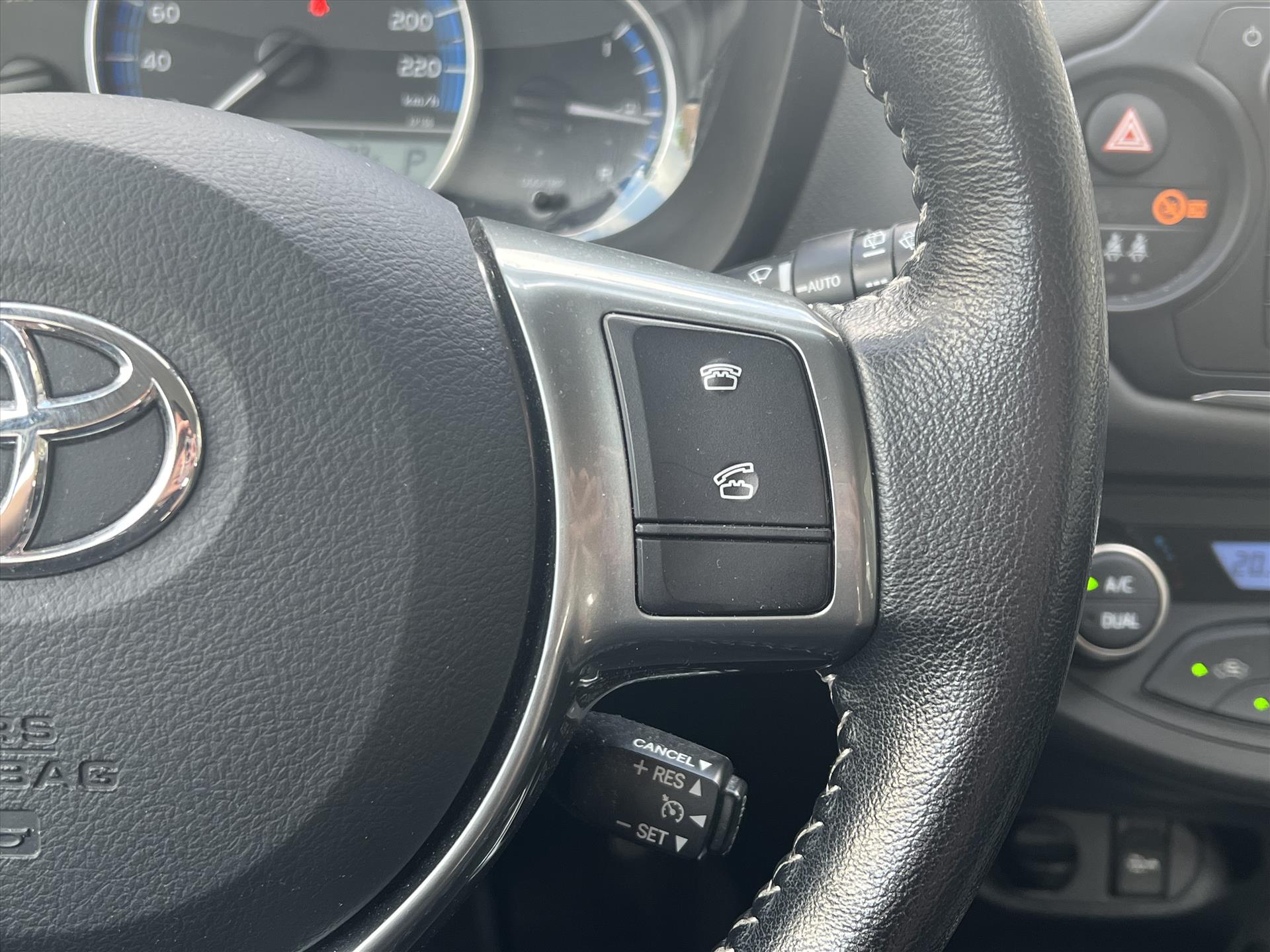 Foto van Toyota Toyota Yaris Hybrid