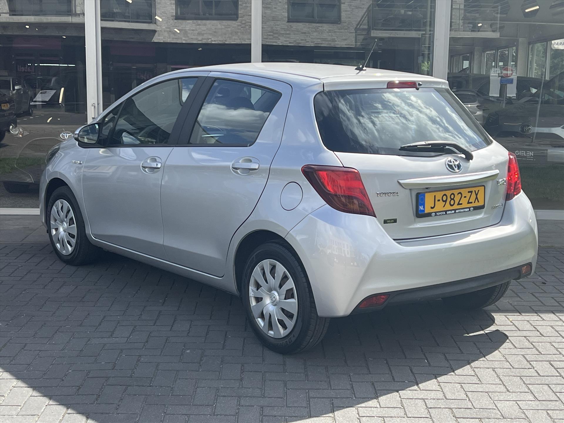 Foto van Toyota Toyota Yaris Hybrid