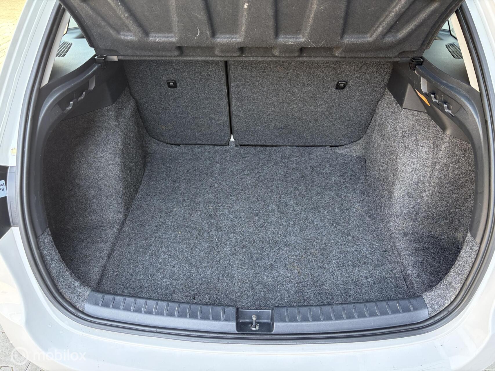 Foto van Seat Ibiza ST