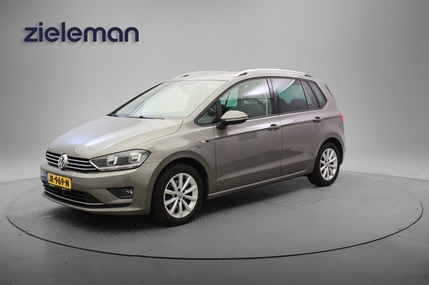 Foto van Volkswagen Golf Sportsvan