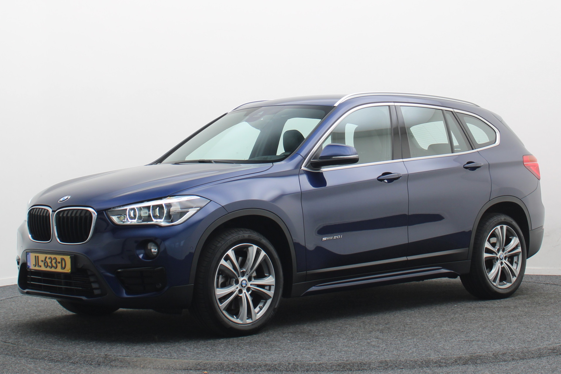 Foto van BMW X1 Sdrive20i
