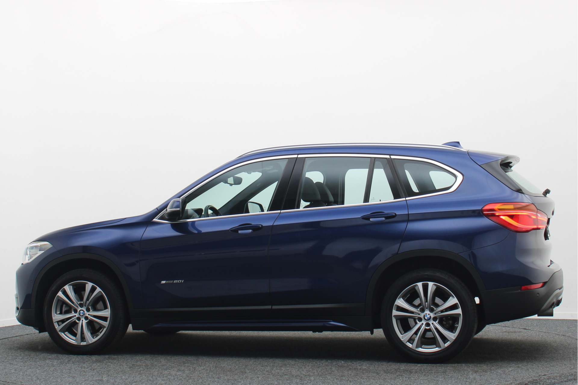 Foto van BMW X1 Sdrive20i