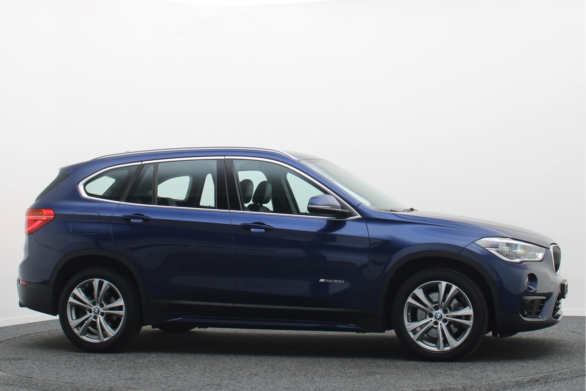 Foto van BMW X1 Sdrive20i