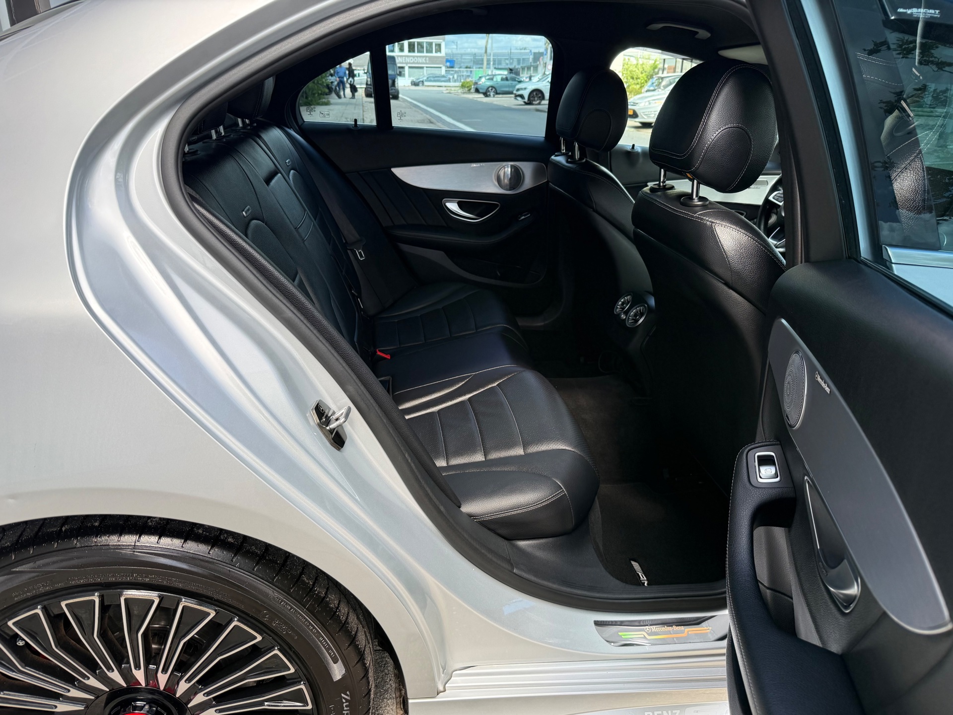 Foto van Mercedes-Benz C 300 H