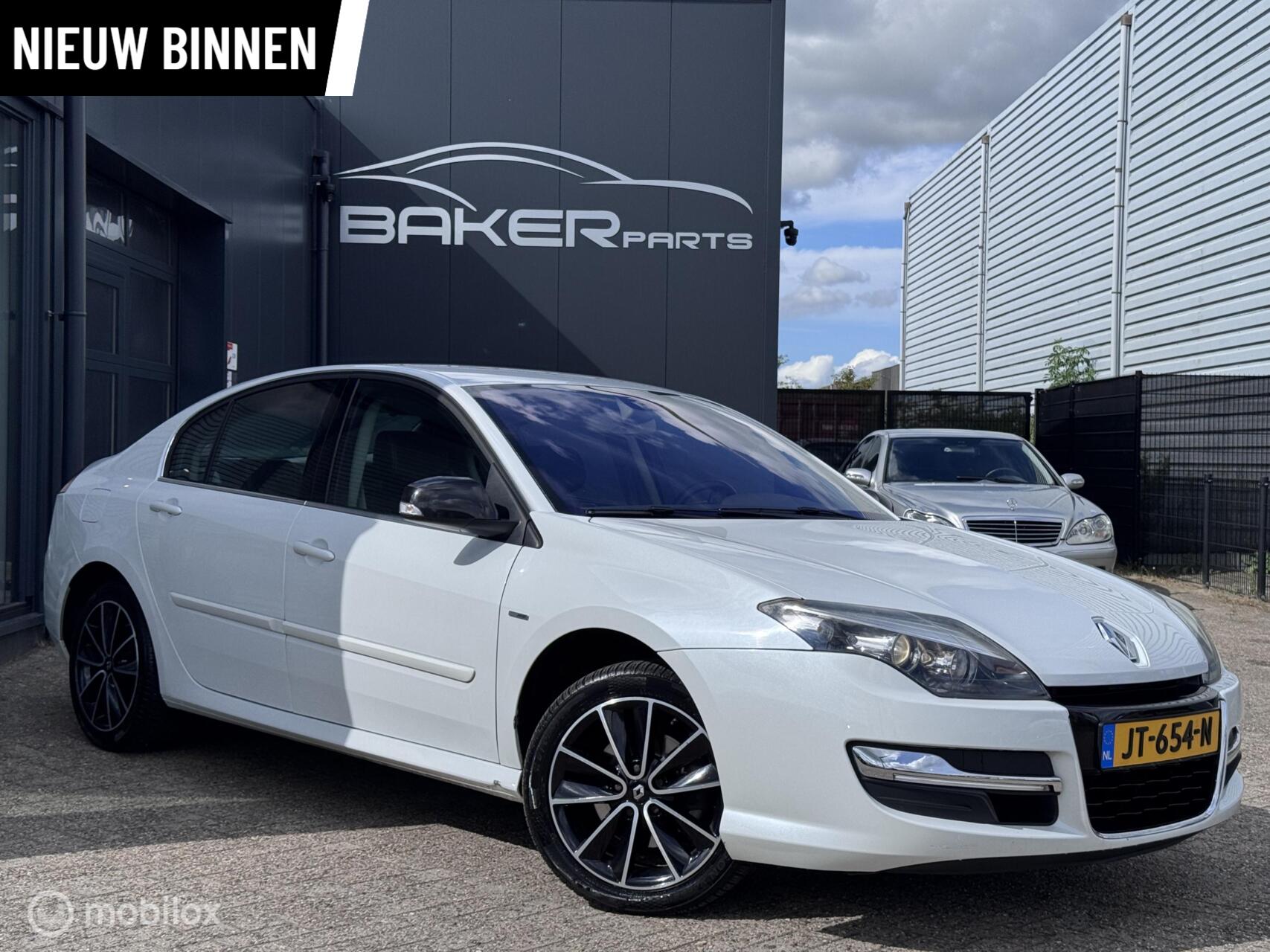 Renault Laguna 2.0 dCi Bose S/S ~ Xenon ~ Top staat ~ 2014 - voorkant