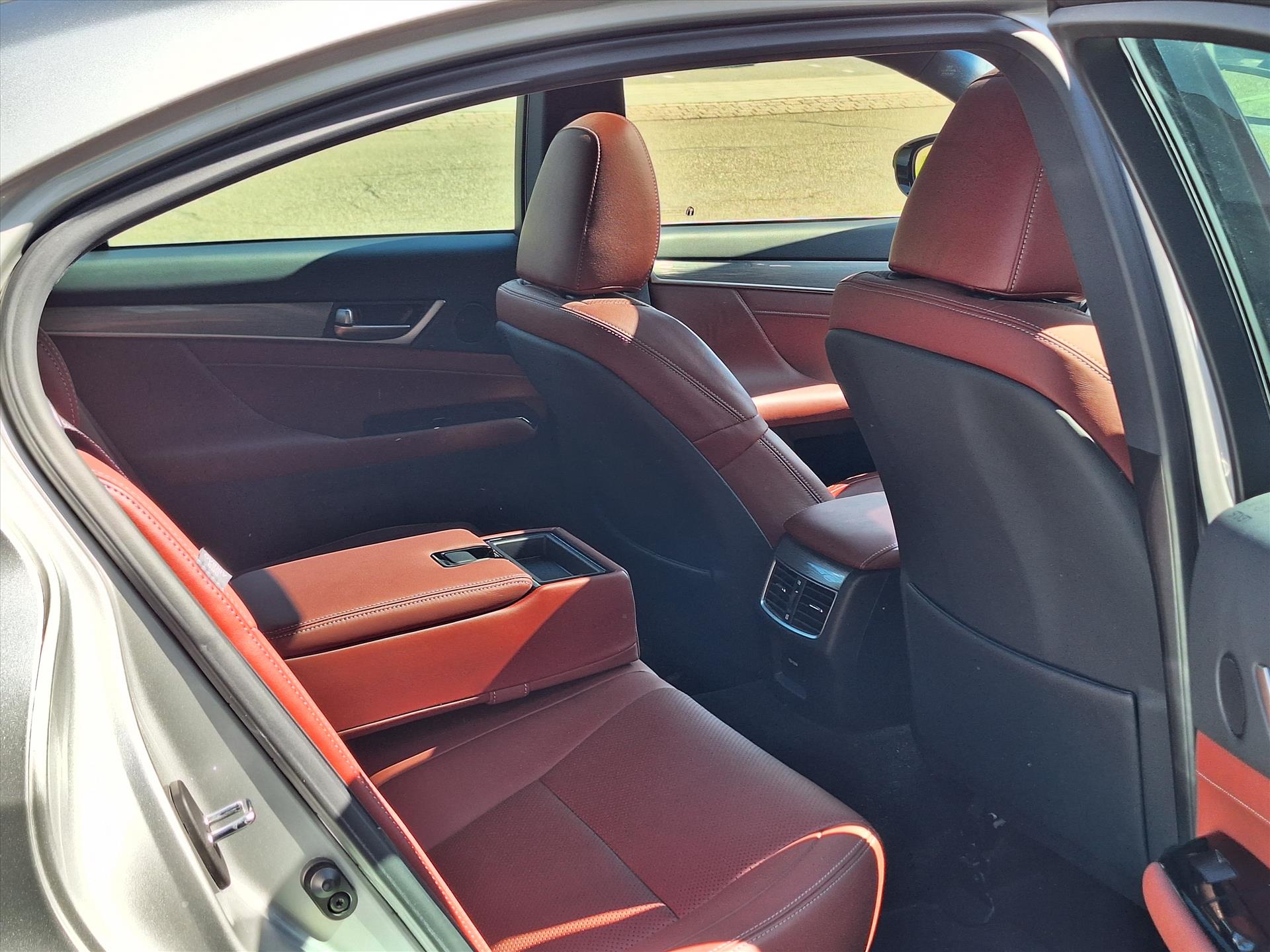 Foto van Lexus Lexus Gs450h
