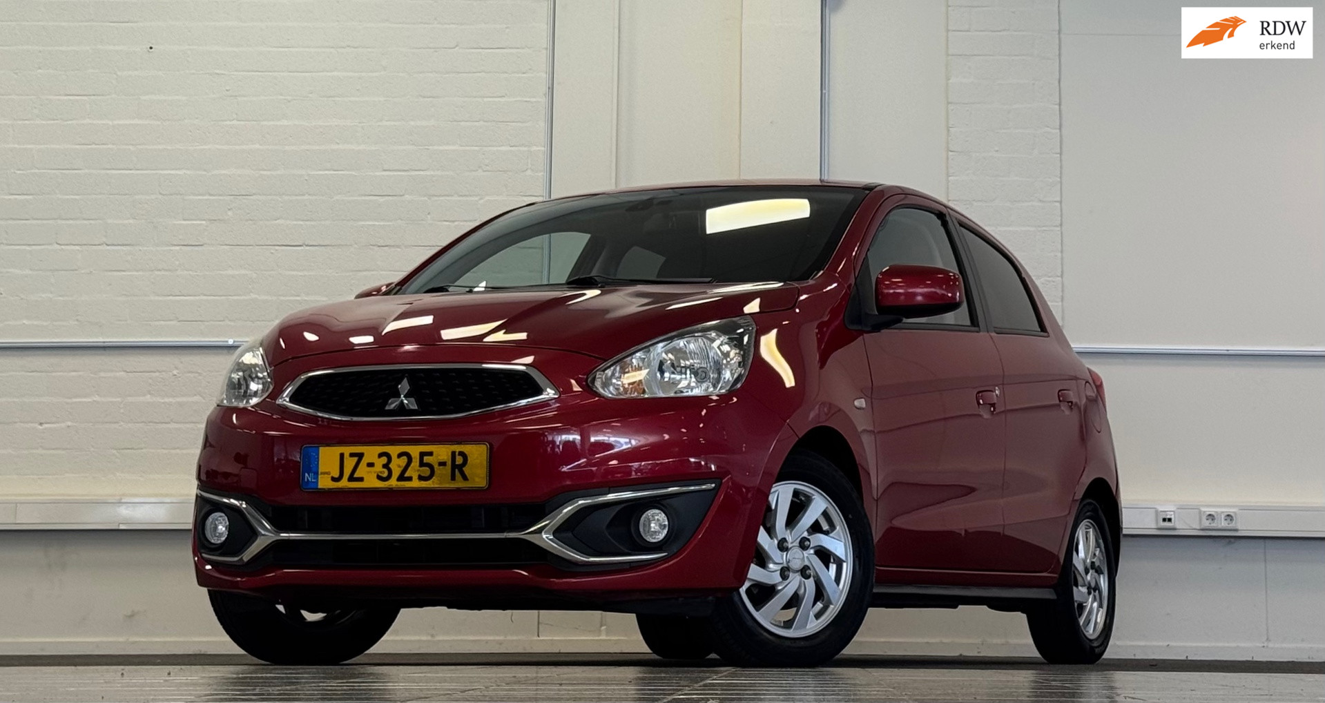 Mitsubishi Mitsubishi Space Star 1.0i Intense Automaat 1e Eigenaar Dealer onderhouden Clima 2016 - voorkant