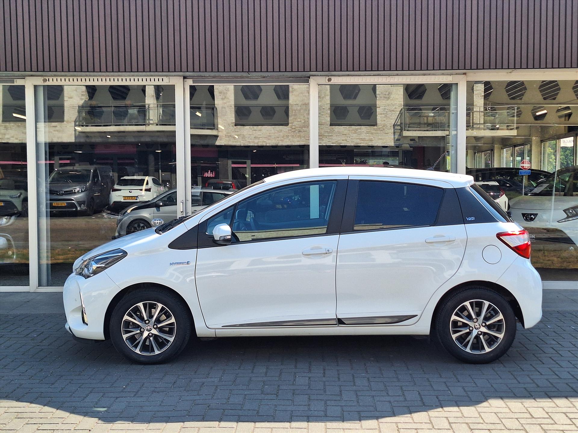 Foto van Toyota Toyota Yaris Hybrid