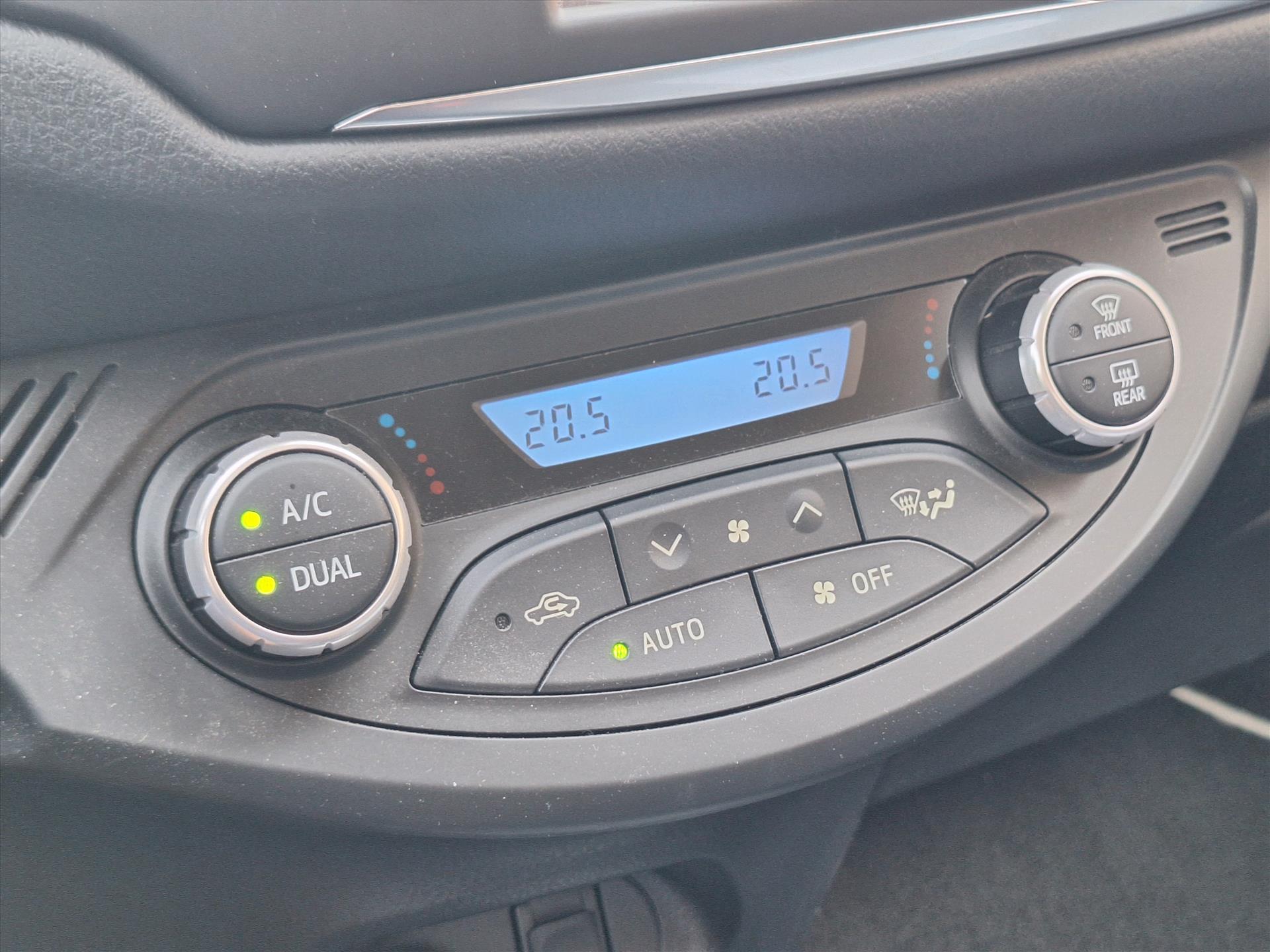 Foto van Toyota Toyota Yaris Hybrid