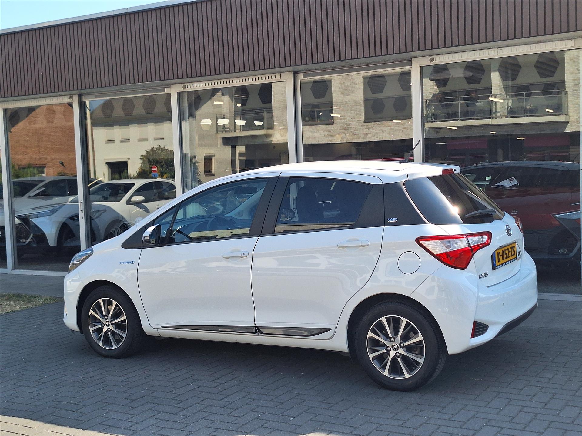 Foto van Toyota Toyota Yaris Hybrid