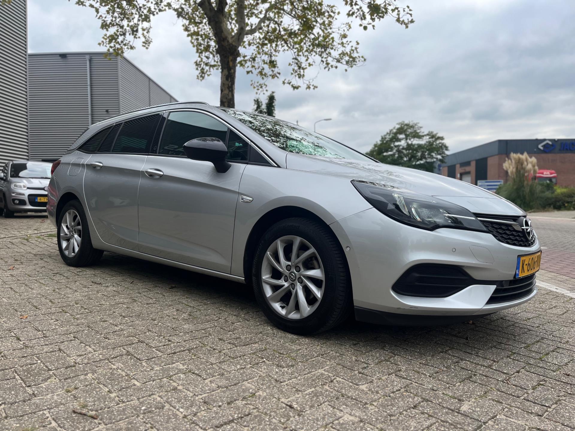Foto van Opel Astra Sports Tourer